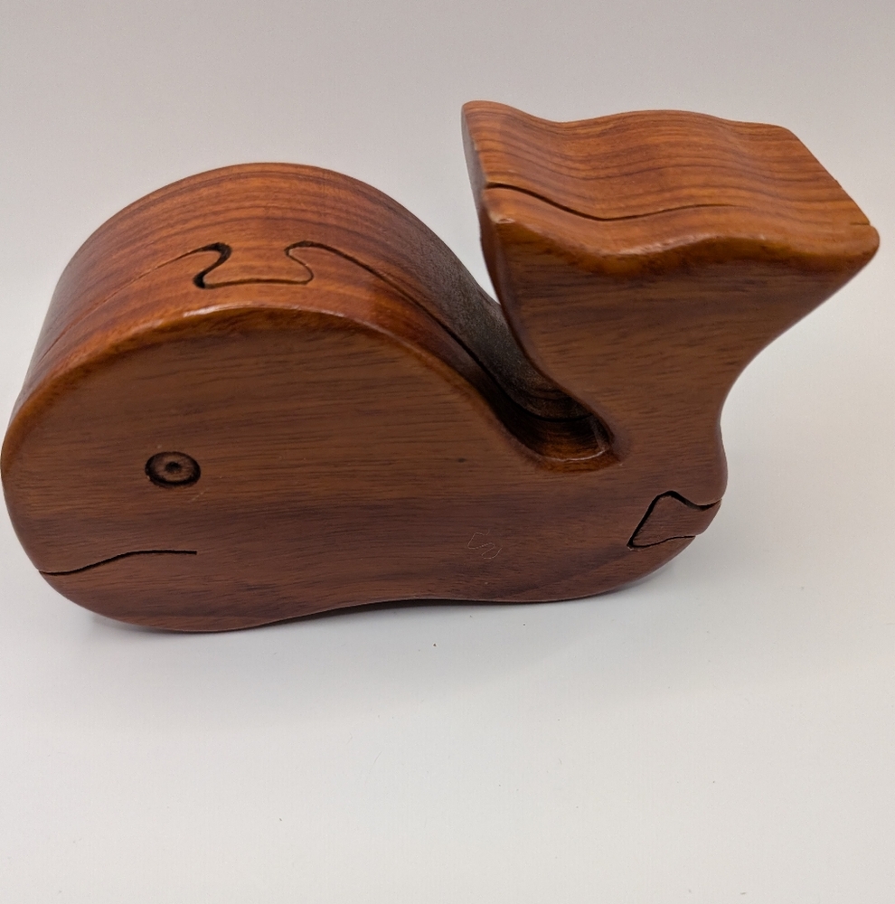 Wooden Whale Puzzle Decor